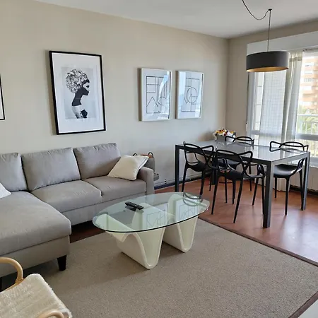 I By Aston Бакио