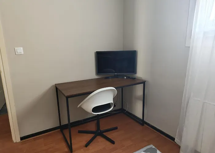 I By Aston Lägenhet